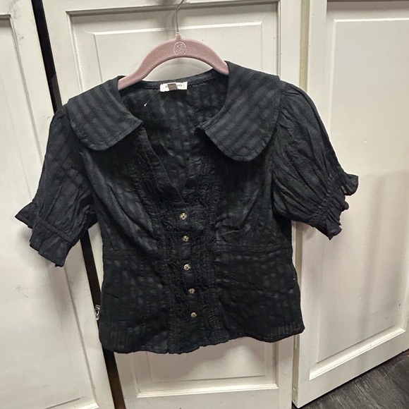 Pilco Keira Black Button-Up Women's Top NWOT - Picture 7 of 8
